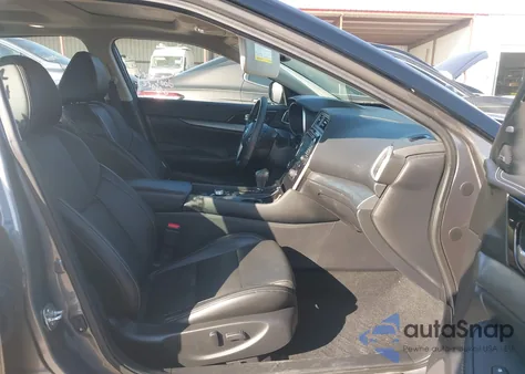 2017 Nissan Maxima 3.5 Sl z USA, uszkodzony, nr VIN 1N4AA6AP4HC439007